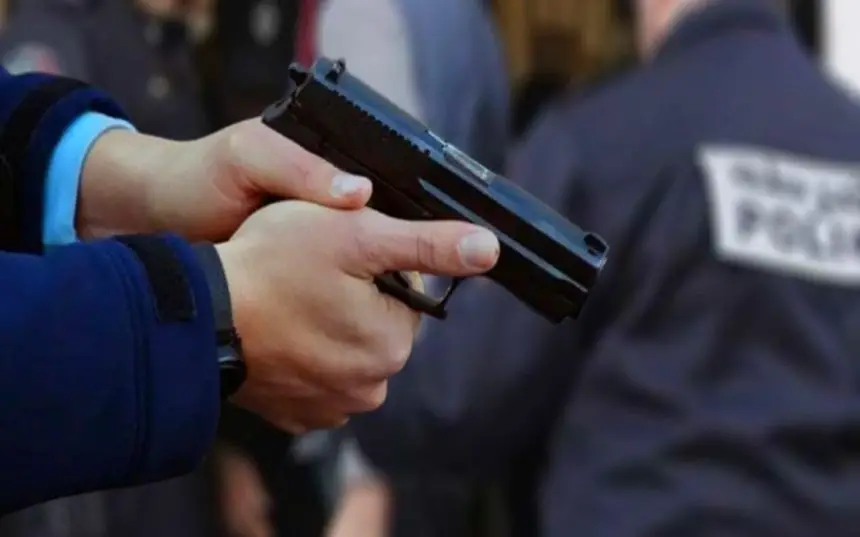 القنيطرة: مفتش شرطة يطلق الرصاص بشكل مباشر على شقيقين مخمورين شكلا خطرا حقيقيا على المواطنين